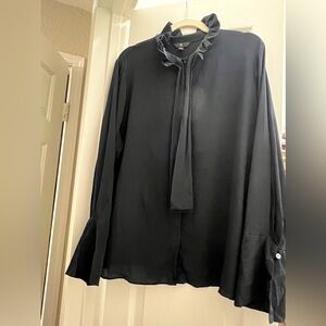 Banana Republic ruffle neck tie blouse. Never worn. Size xxl-fits like l-xl.